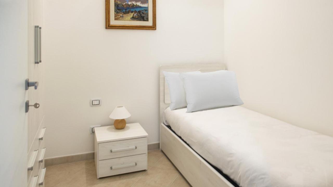 La Maddalena 20 Apartment Алгеро Екстериор снимка
