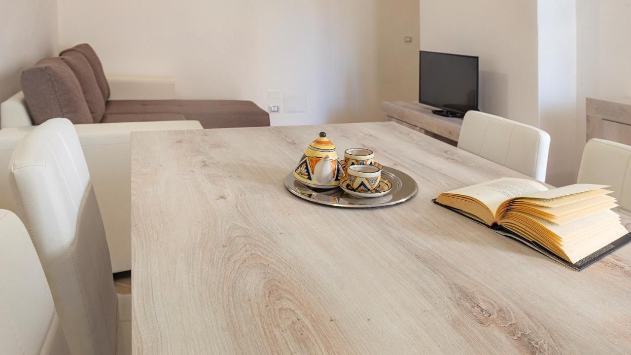 La Maddalena 20 Apartment Алгеро Екстериор снимка